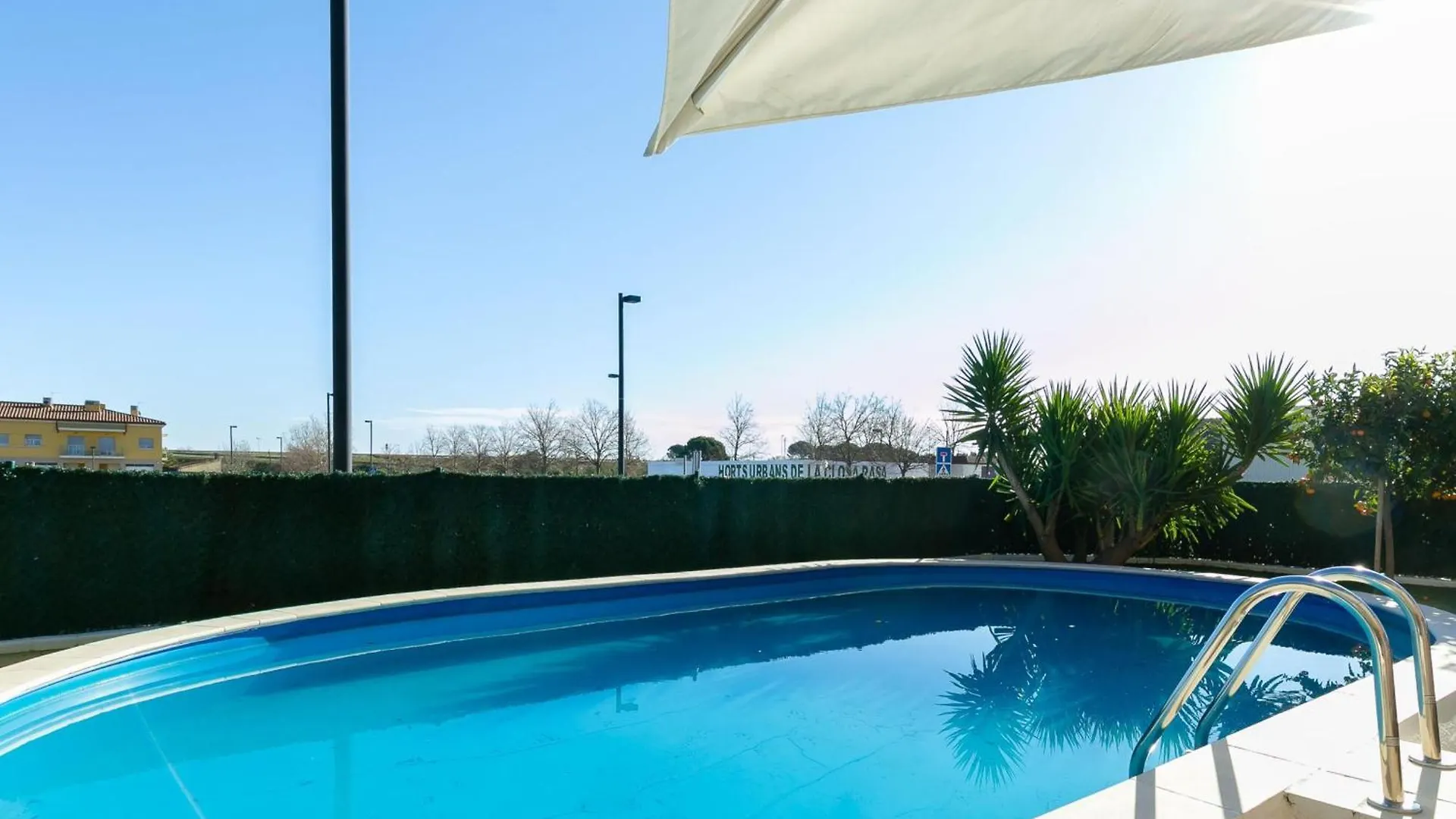 Lejlighed Apartamento Acogedor Con Piscina Y Jardin Privados En Figueres - Es-228-115